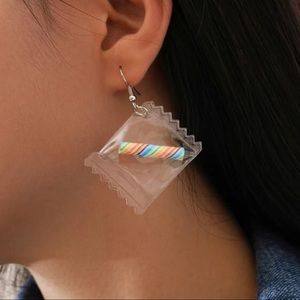 Beautiful can't wrapped earrings,